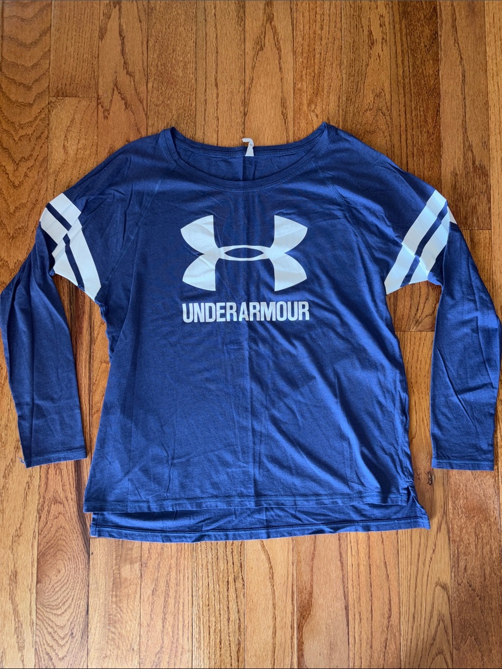 Women’s Under Armour long sleeve